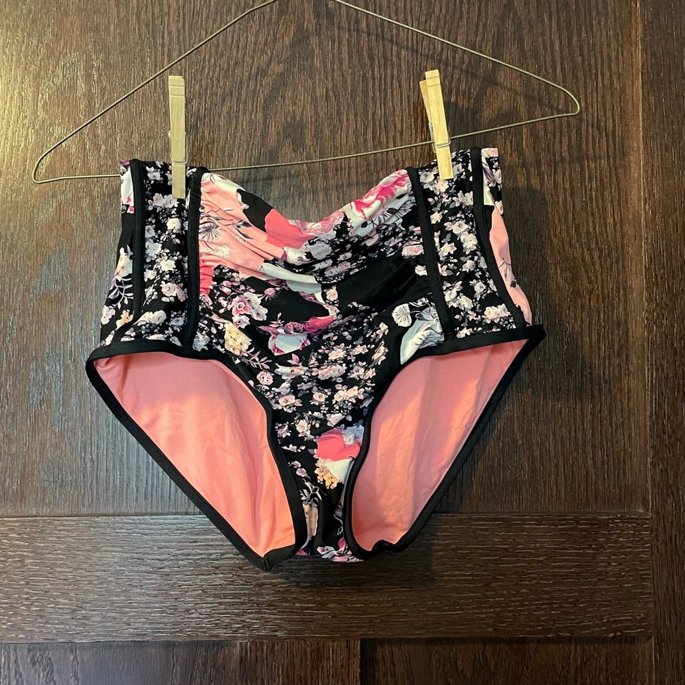 High waisted SwimmBottoms